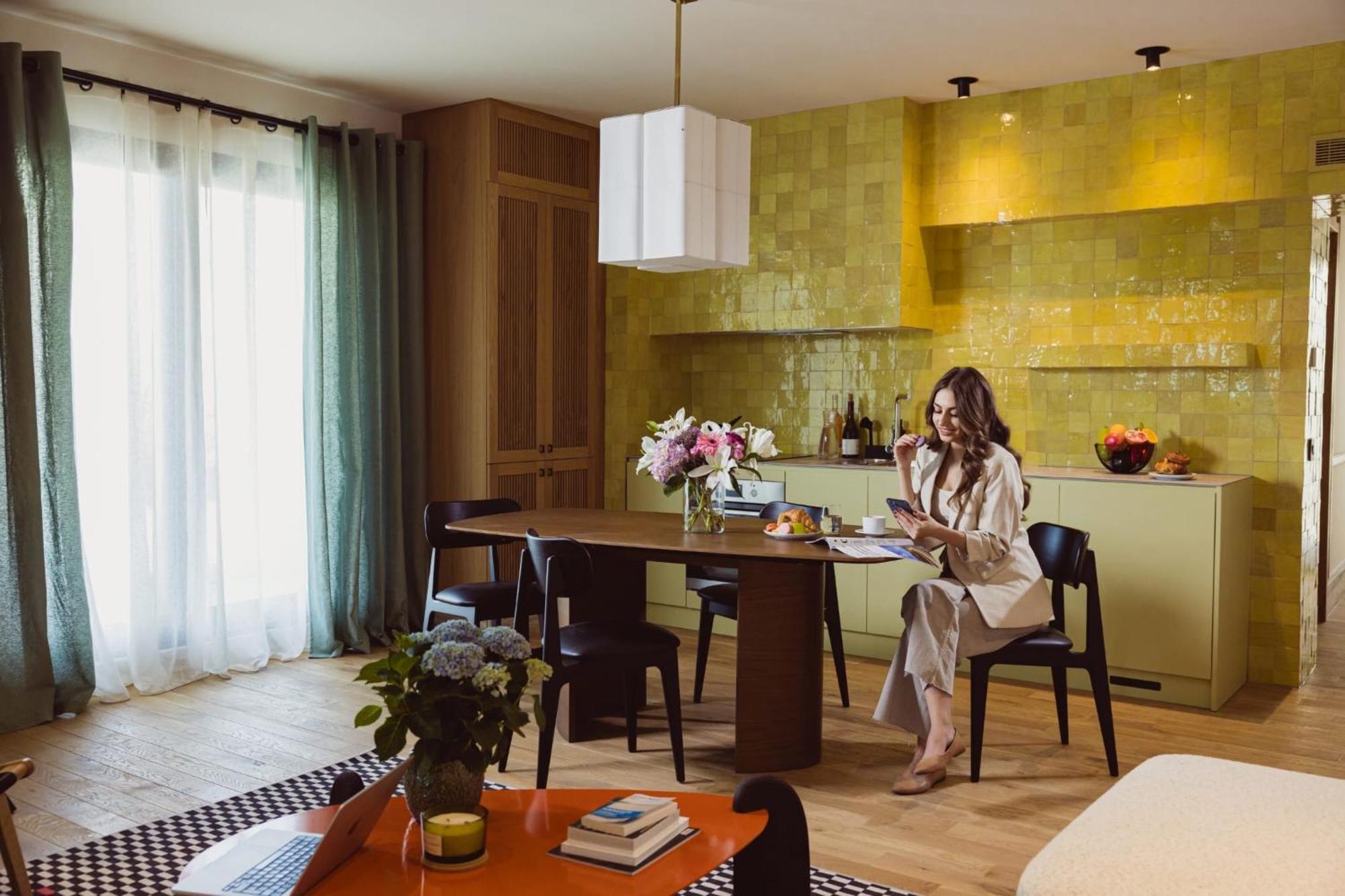 Aparthotel Craiova Extérieur photo